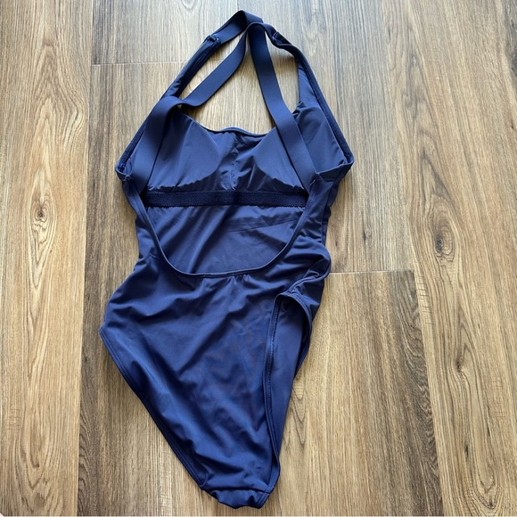 Andie Womens Tulum One Piece Swimsuit Small Navy Blue Cross Back Classic Padded - Picture 2 of 10